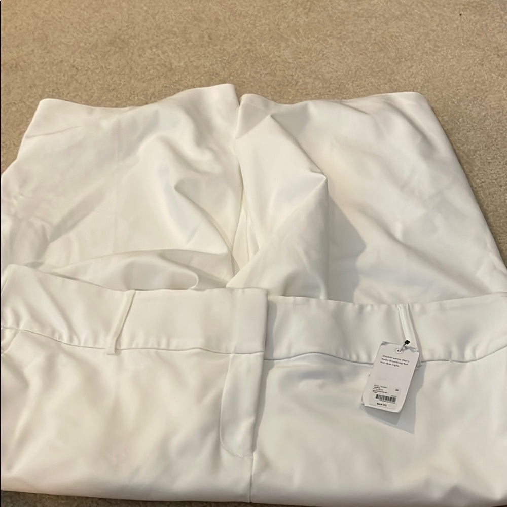 Elegant White capris